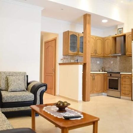 Apartmán Giorgio Gest House Përmet Exteriér fotografie